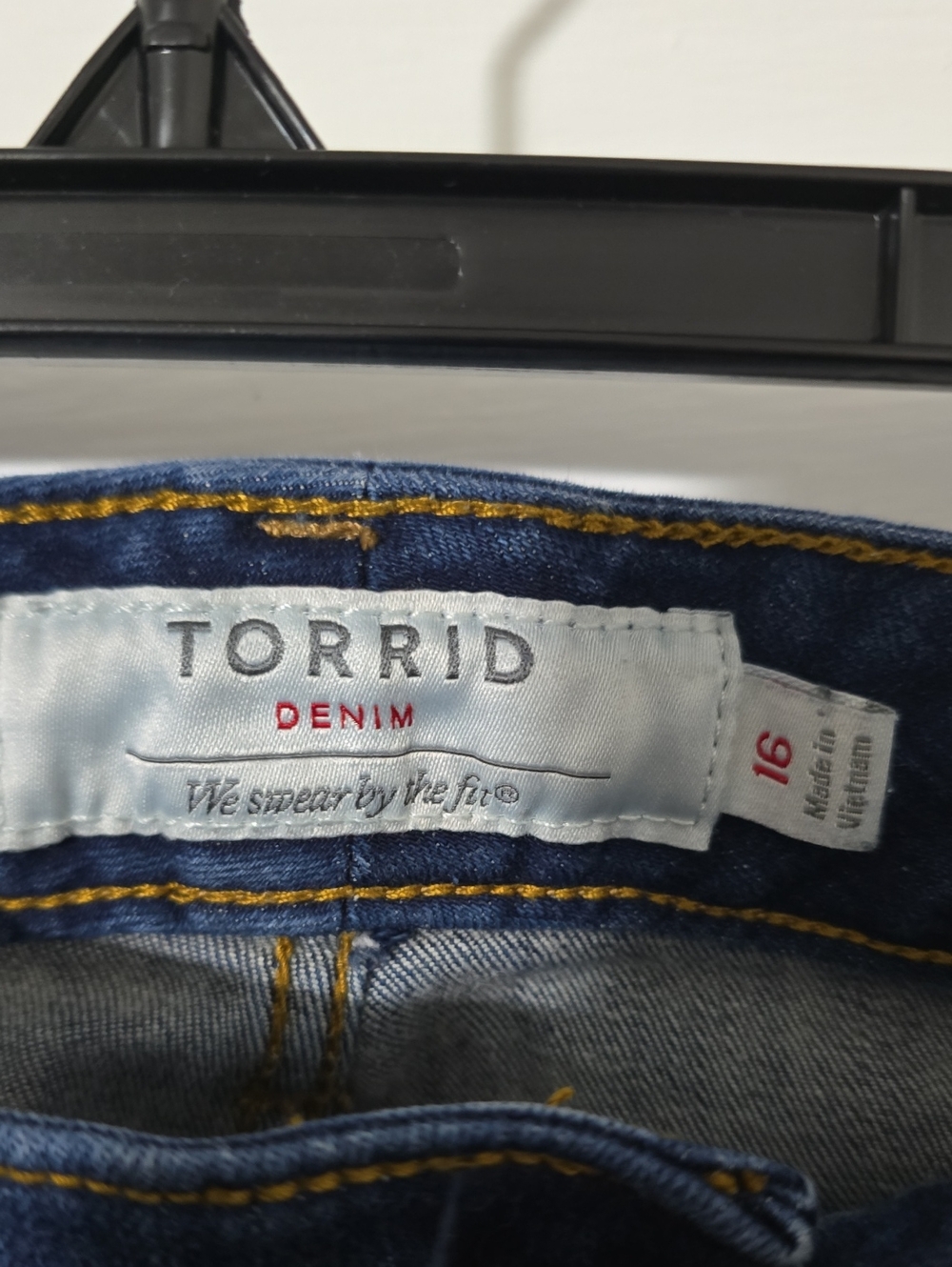 Torrid Jeans - Picture 3 of 6